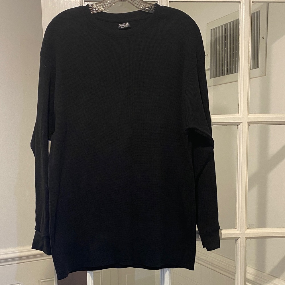 Skyland size XL thermal top good condition